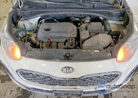 2020 Kia Sportage Lx z USA, uszkodzony, nr VIN KNDPMCAC5L7834385